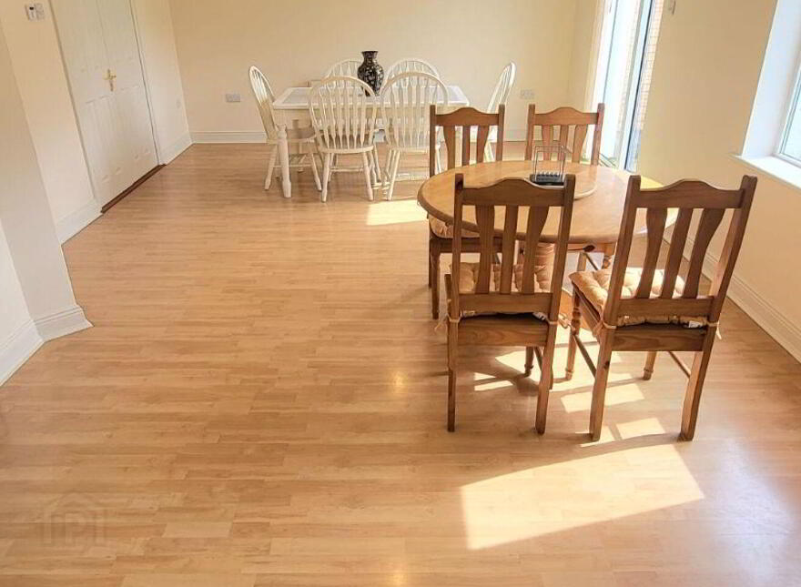 24 Westgate, Birr, R42YD80