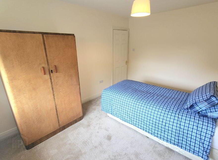 24 Westgate, Birr, R42YD80
