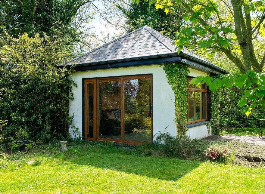 The Rockery, Rath Beg, Sharavogue, Birr, R42YV67