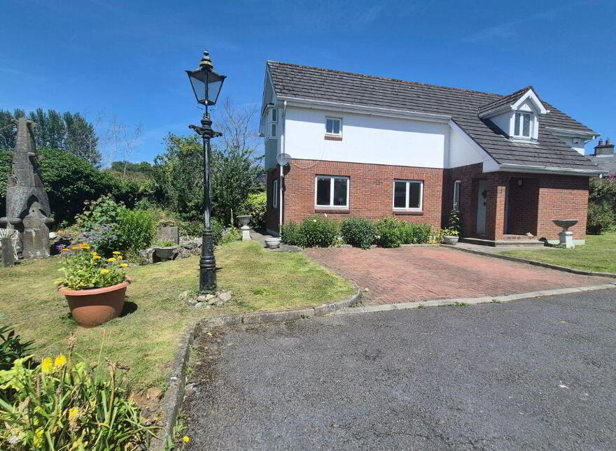 Cumberland Gardens, Emmet Street, Birr, R42Y725