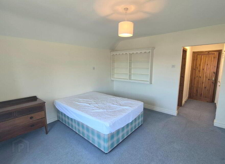 Cumberland Gardens, Emmet Street, Birr, R42Y725
