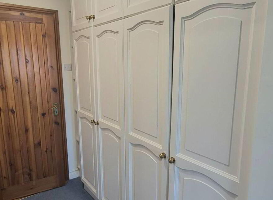 Cumberland Gardens, Emmet Street, Birr, R42Y725