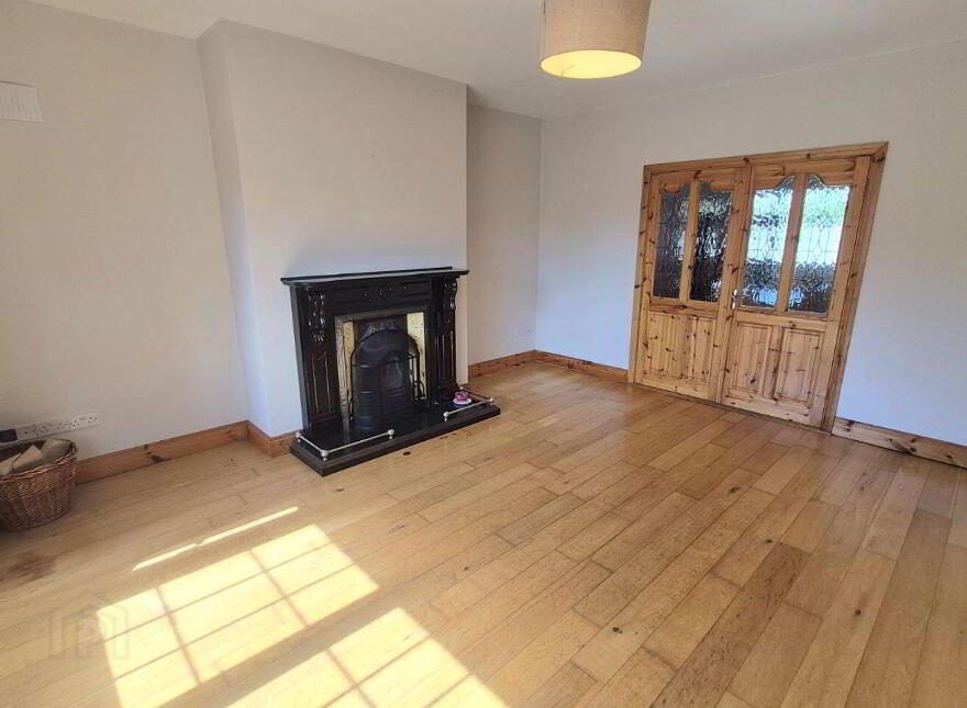 9 Hillside, Birr, R42X886