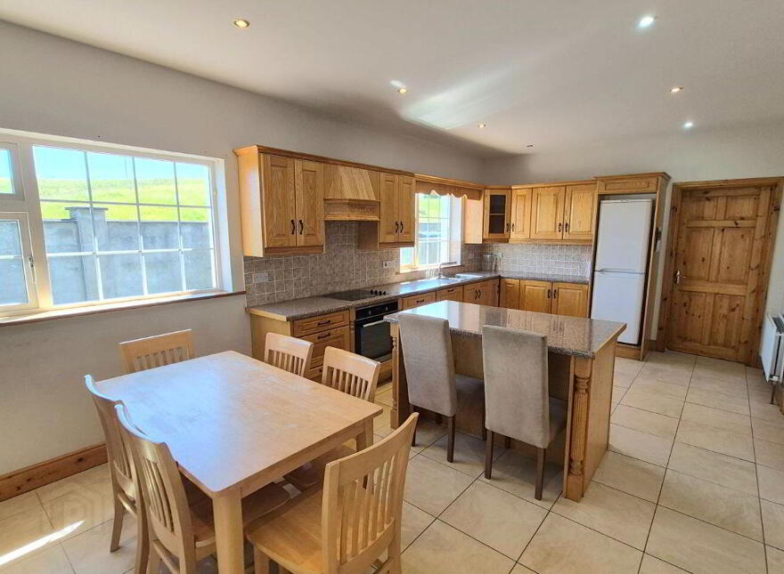 9 Hillside, Birr, R42X886