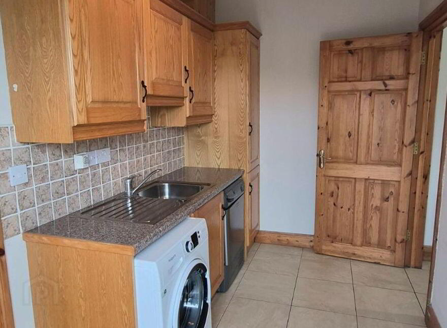 9 Hillside, Birr, R42X886