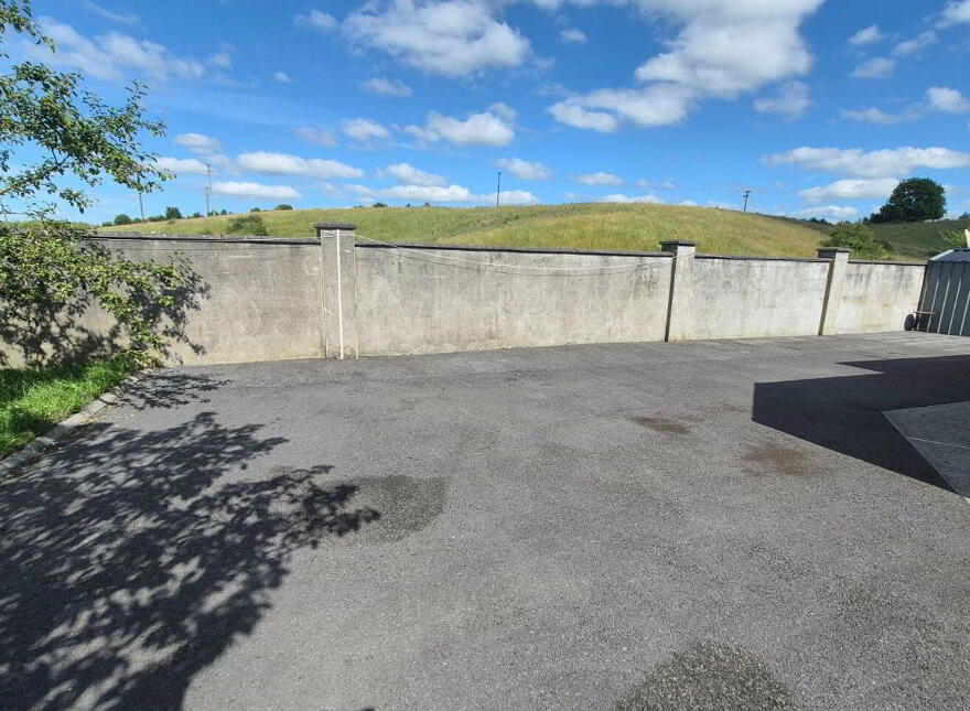 9 Hillside, Birr, R42X886