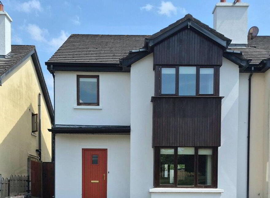 10 Corr Na Meala, Birr, R42DP65 photo