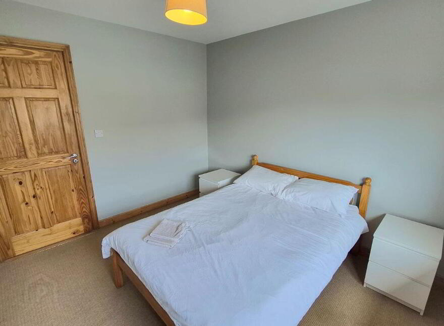10 Corr Na Meala, Birr, R42DP65