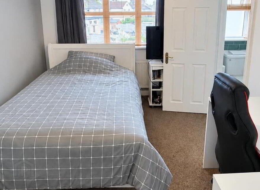 3 Hollypark Avenue, Birr, R42K236