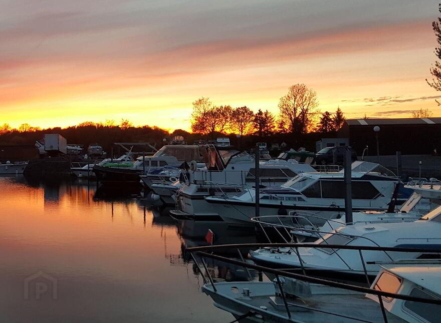 Athlone Docks, Athlone, N37F8R6