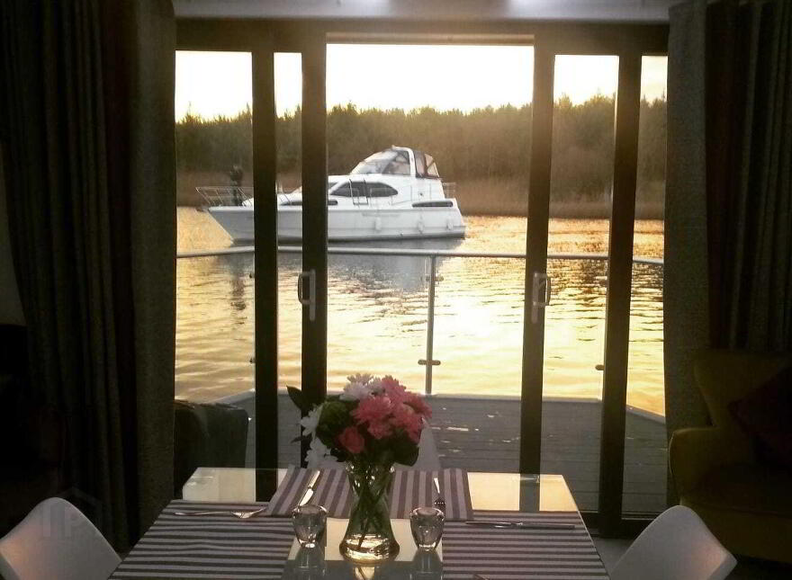 Athlone Docks, Athlone, N37F8R6