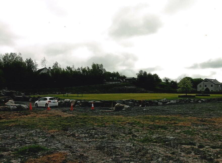Tully Commons, Castlebar