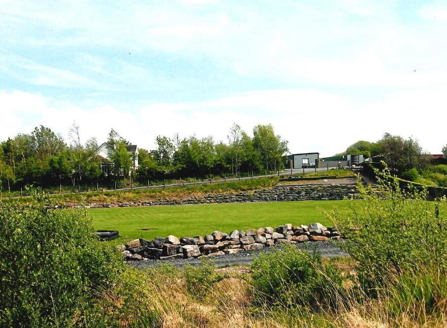 Tully Commons, Castlebar
