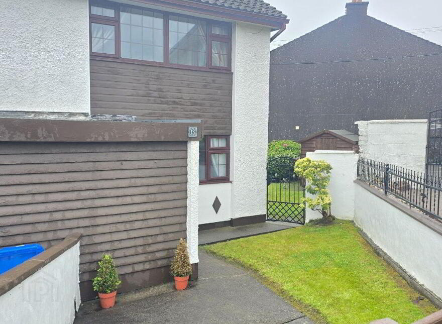13 Father Meehan Place, Castlebar, F23NW60 photo