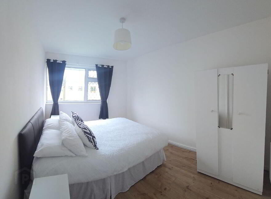 13 Father Meehan Place, Castlebar, F23NW60