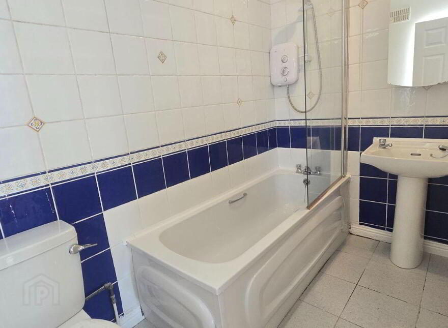 69 Glenfort, Pound Road, Castlebar, F23FY24
