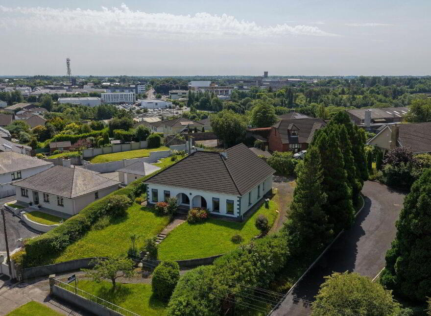 Newport Road, Castlebar, F23WD68