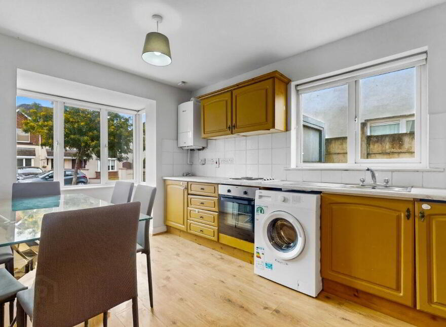 24 The Hollands, Athy, R14T546