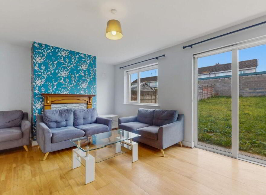 24 The Hollands, Athy, R14T546