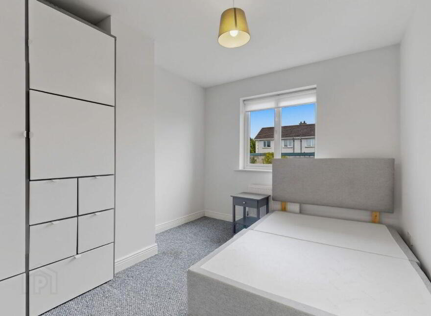 24 The Hollands, Athy, R14T546