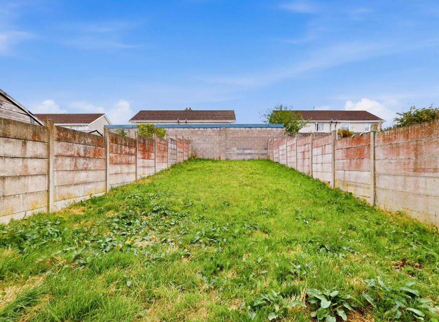 24 The Hollands, Athy, R14T546