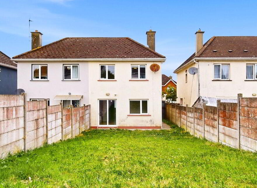24 The Hollands, Athy, R14T546