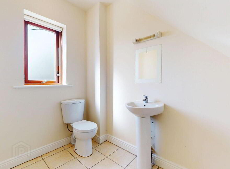 18 Hunters Court, Ashbourne, A84W223