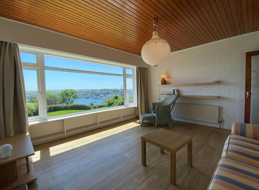 Muldron, Ardbrack, Kinsale, P17NV66