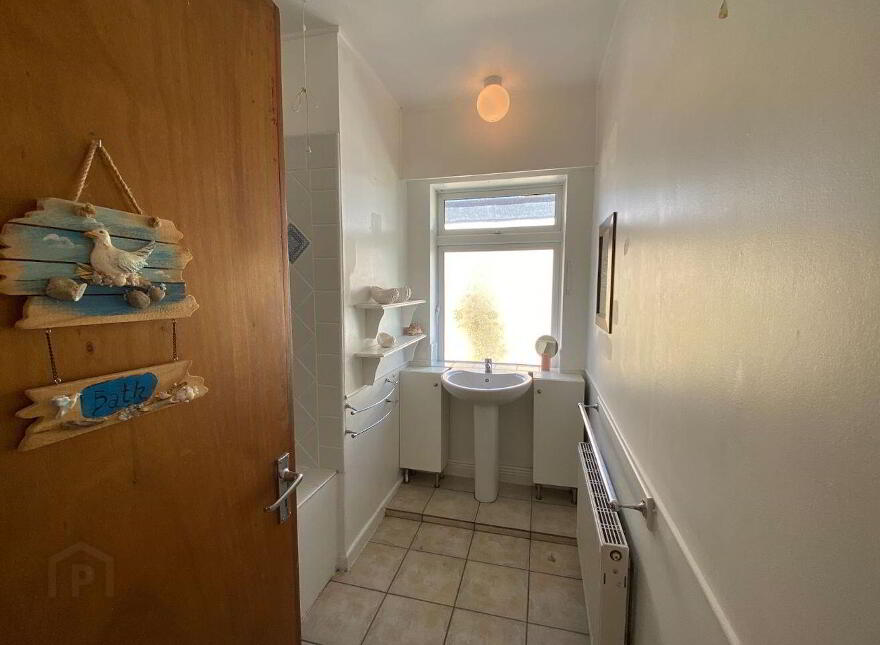 Muldron, Ardbrack, Kinsale, P17NV66