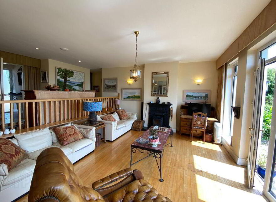 Castlelands, Castlepark, Kinsale, P17FR96