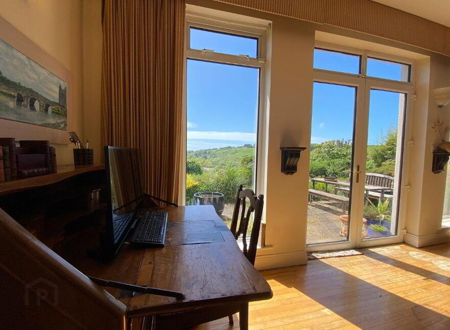Castlelands, Castlepark, Kinsale, P17FR96