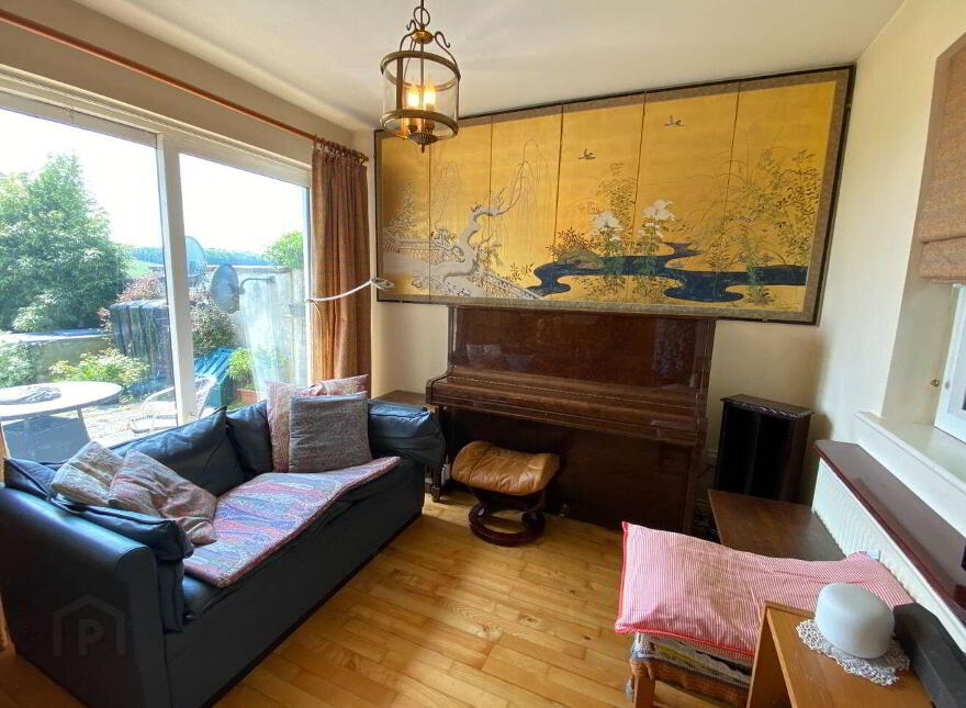 Castlelands, Castlepark, Kinsale, P17FR96