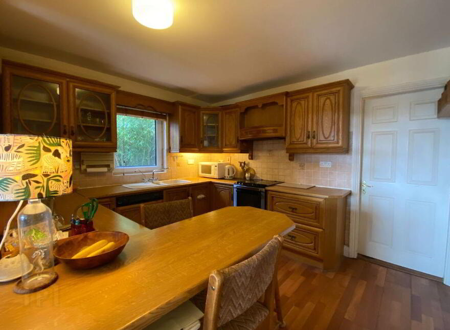 Castlelands, Castlepark, Kinsale, P17FR96