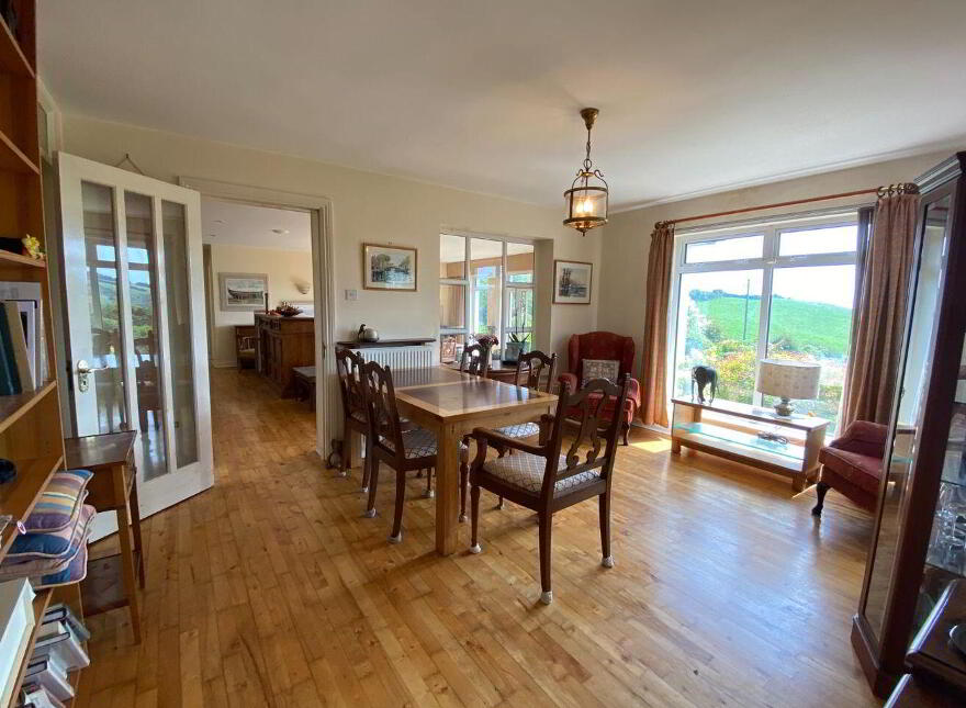 Castlelands, Castlepark, Kinsale, P17FR96