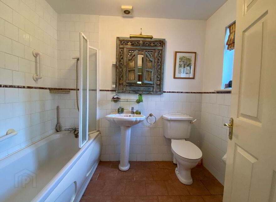 Castlelands, Castlepark, Kinsale, P17FR96