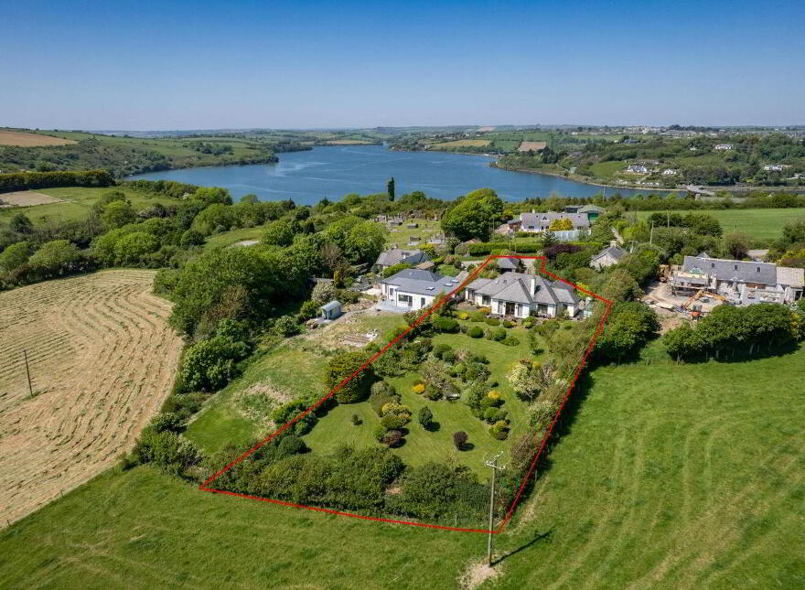 Castlelands, Castlepark, Kinsale, P17FR96