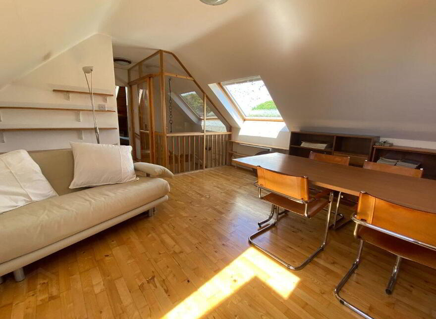 Castlelands, Castlepark, Kinsale, P17FR96