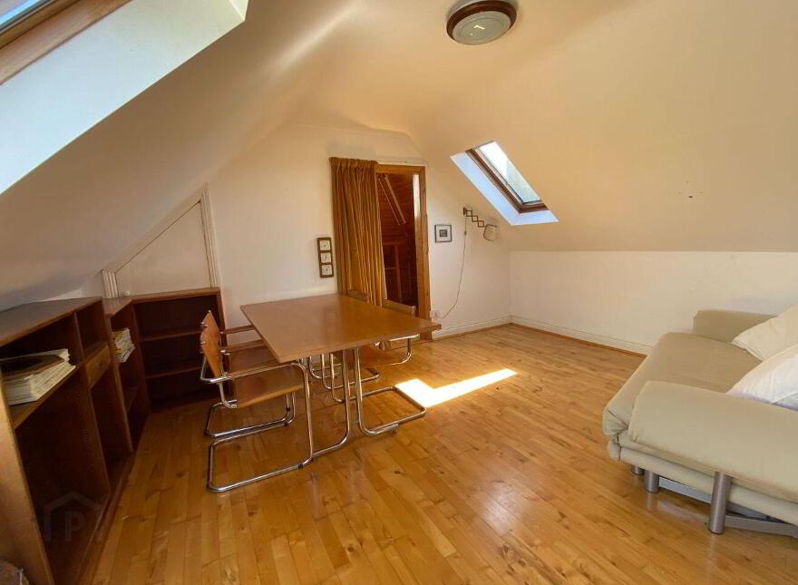 Castlelands, Castlepark, Kinsale, P17FR96