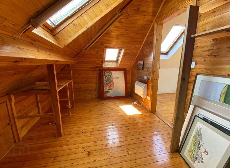 Castlelands, Castlepark, Kinsale, P17FR96