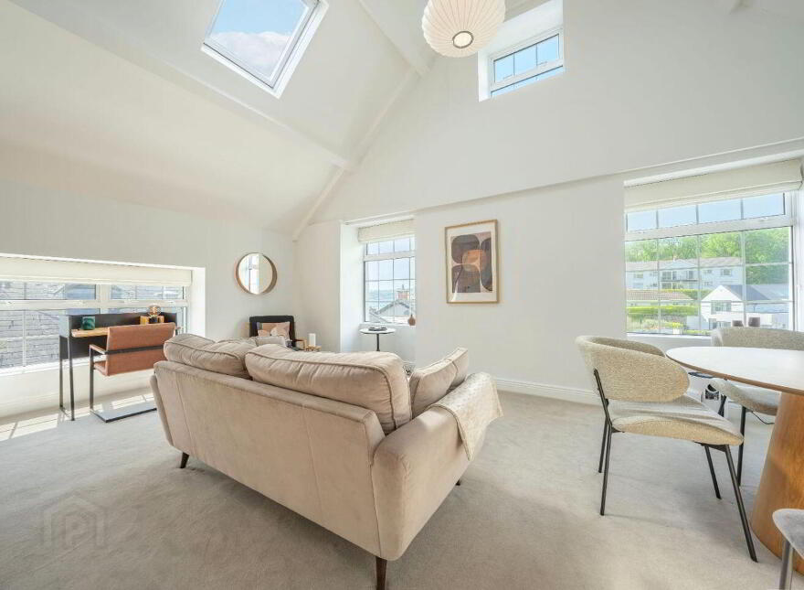 Apartment 3 Craig House Summercove, Kinsale, P17D262