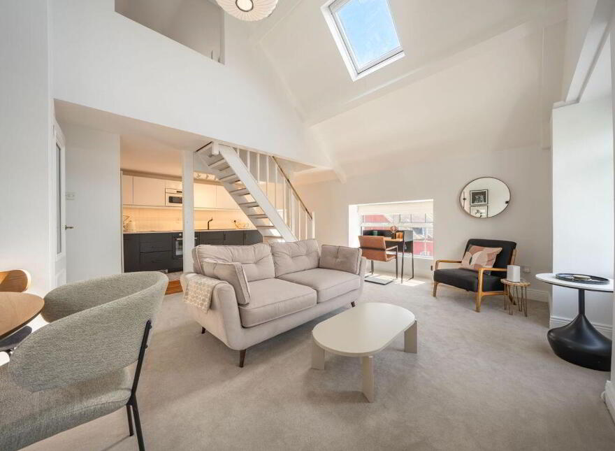 Apartment 3 Craig House Summercove, Kinsale, P17D262