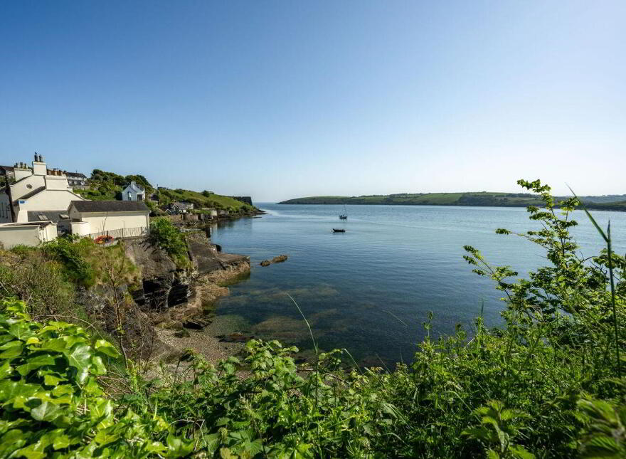 Teach Na Geal, Summercove, P17KD45