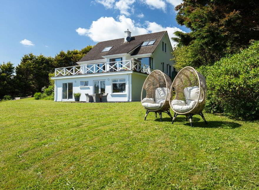 Sandycove, Kinsale, P17A328