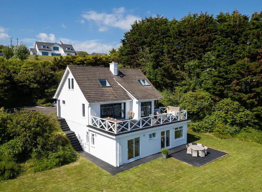 Sandycove, Kinsale, P17A328