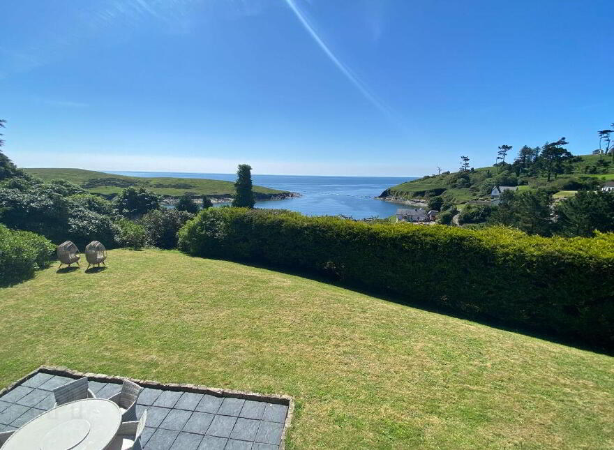 Sandycove, Kinsale, P17A328