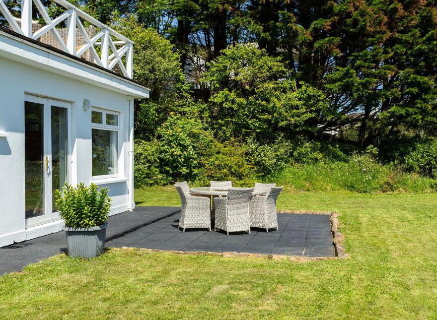 Sandycove, Kinsale, P17A328