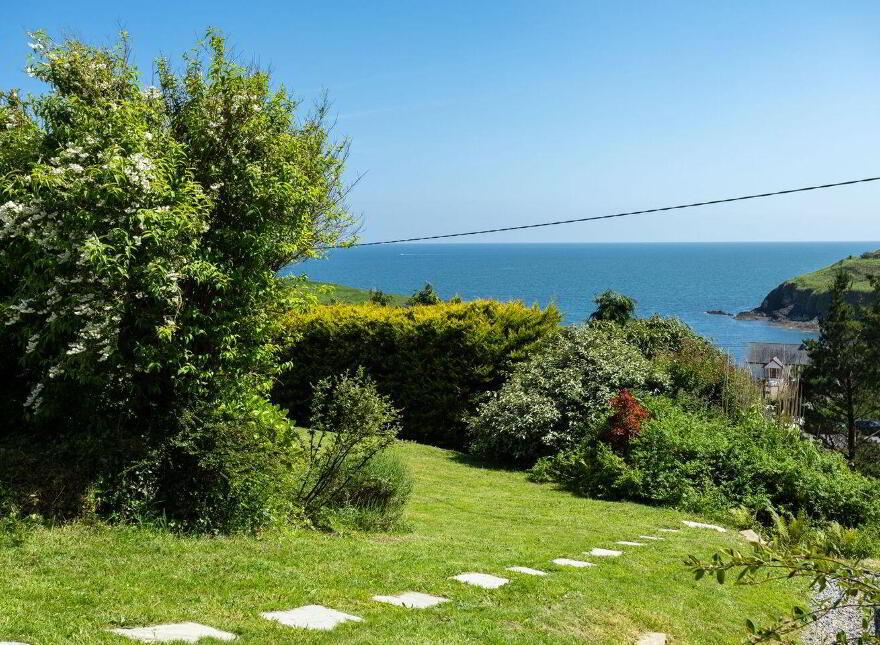Sandycove, Kinsale, P17A328