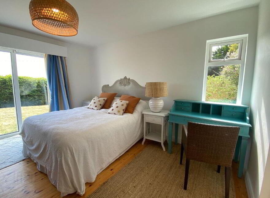 Sandycove, Kinsale, P17A328