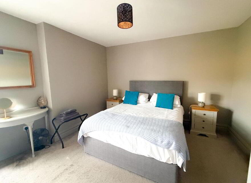 1 Main Street, Cashel, E25W527