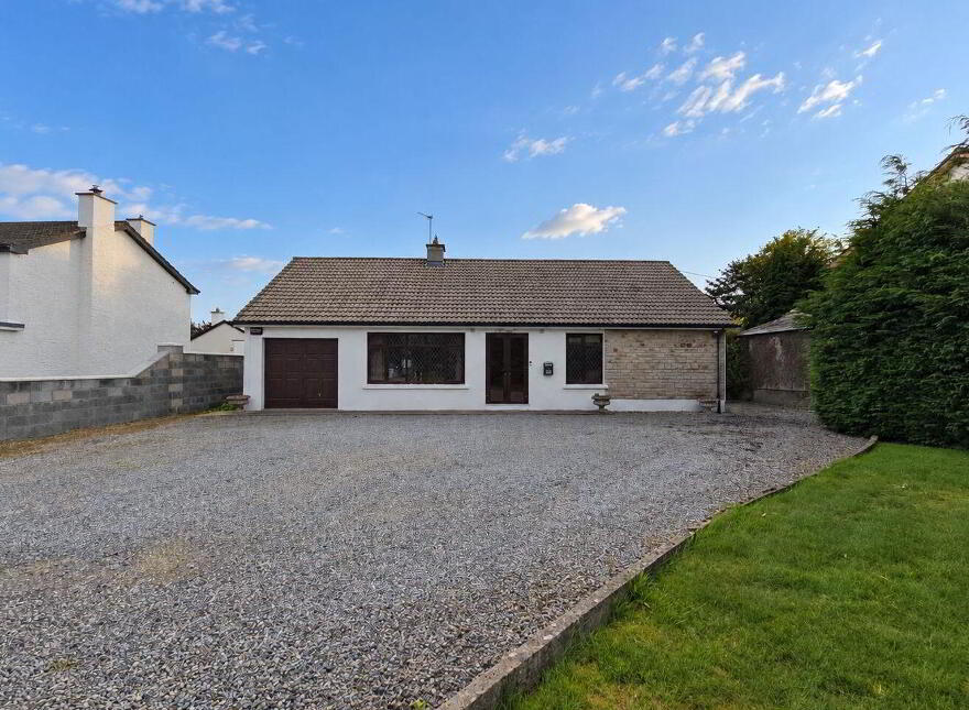 Knockowen Road, Tullamore, R35WC93